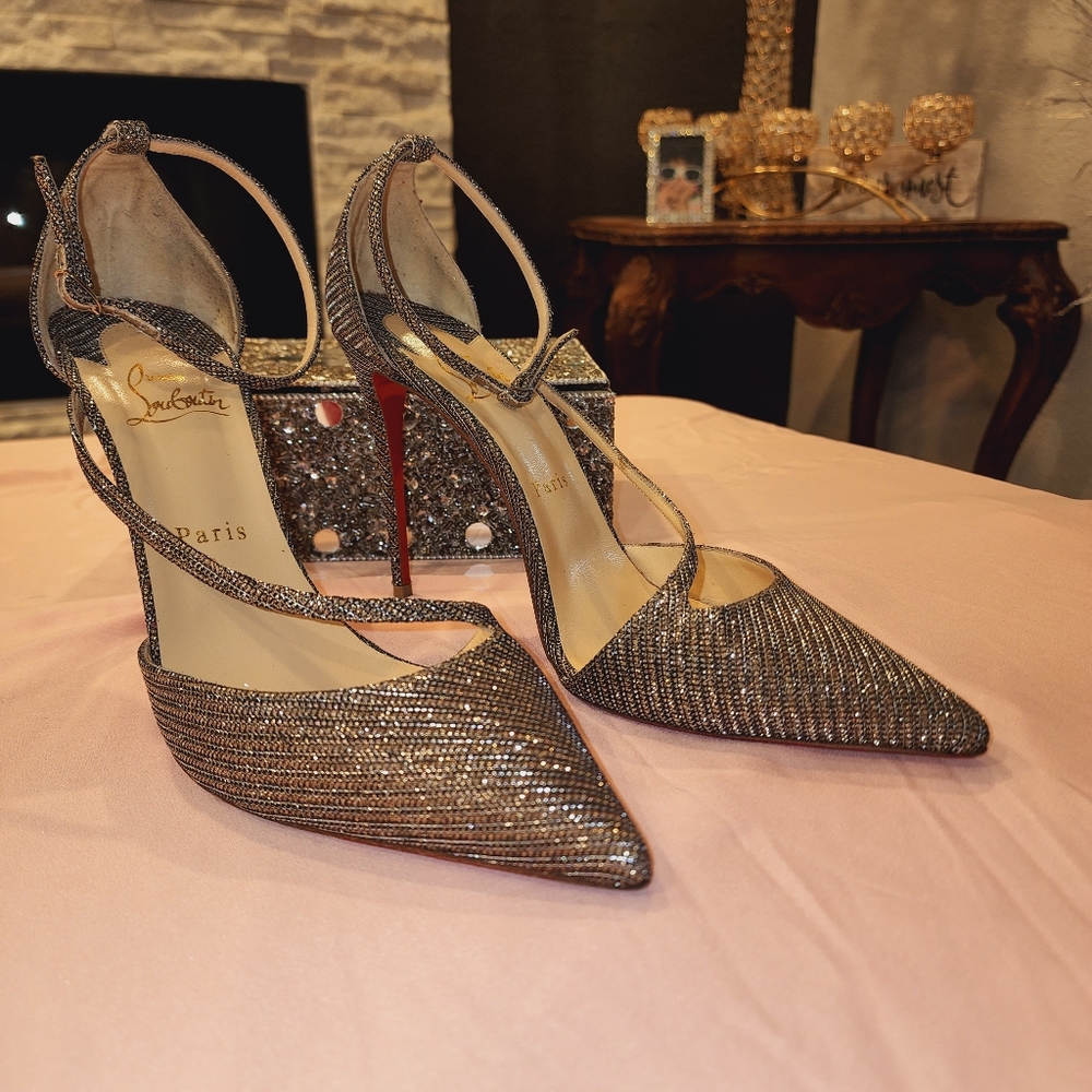 Christian Louboutin 39.5